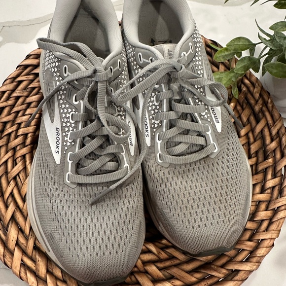 Brooks Shoes - Brooks Ghost 14 Running Shoes, Grey, Women's 8